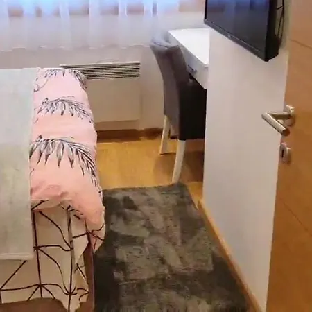 아파트 Jovana 즐라티보